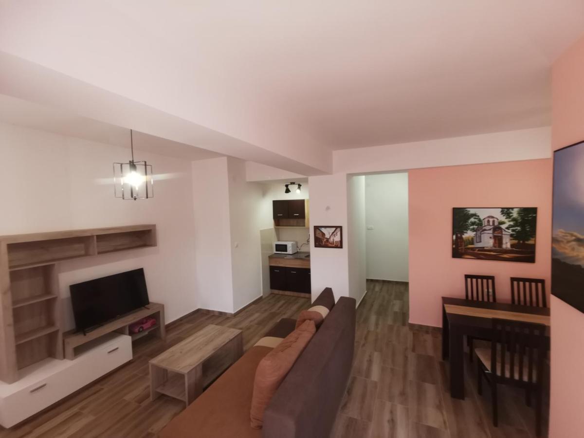 Crown Apartments Skopje Eksteriør billede
